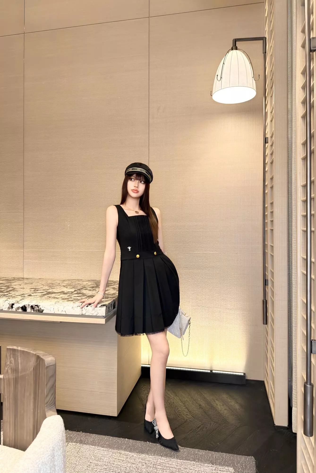 디올 블랙 플리츠 드레스 상세 이미지 17