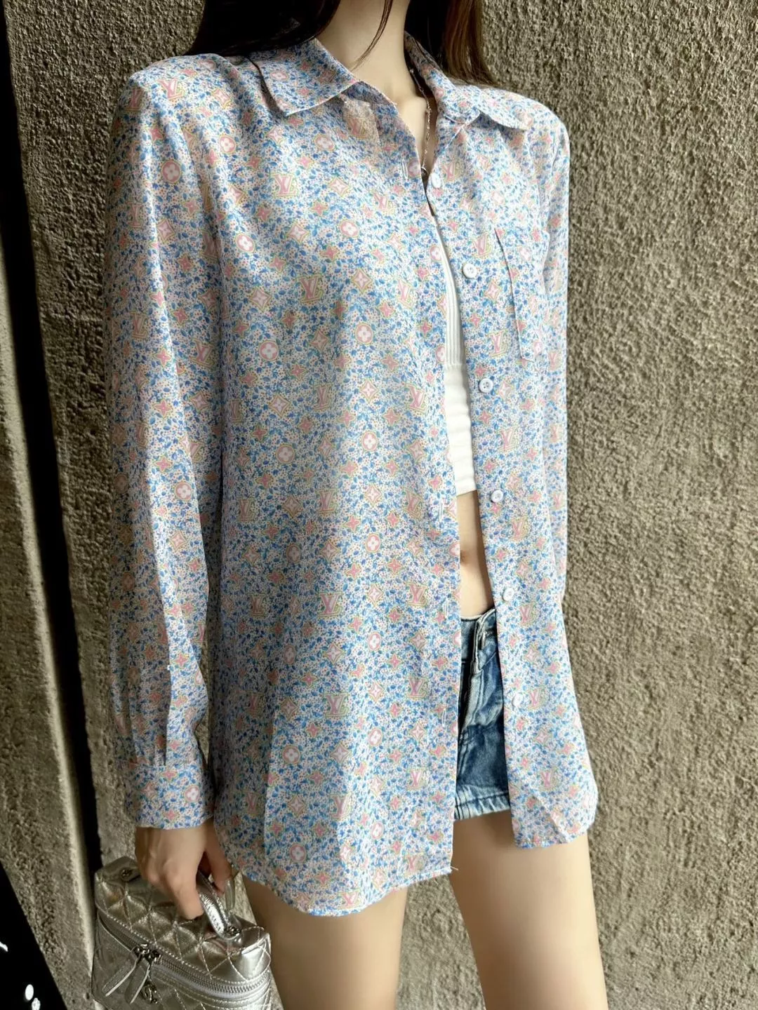루이비통 모노그램 패턴 루즈핏 카라 셔츠 상세 이미지 15