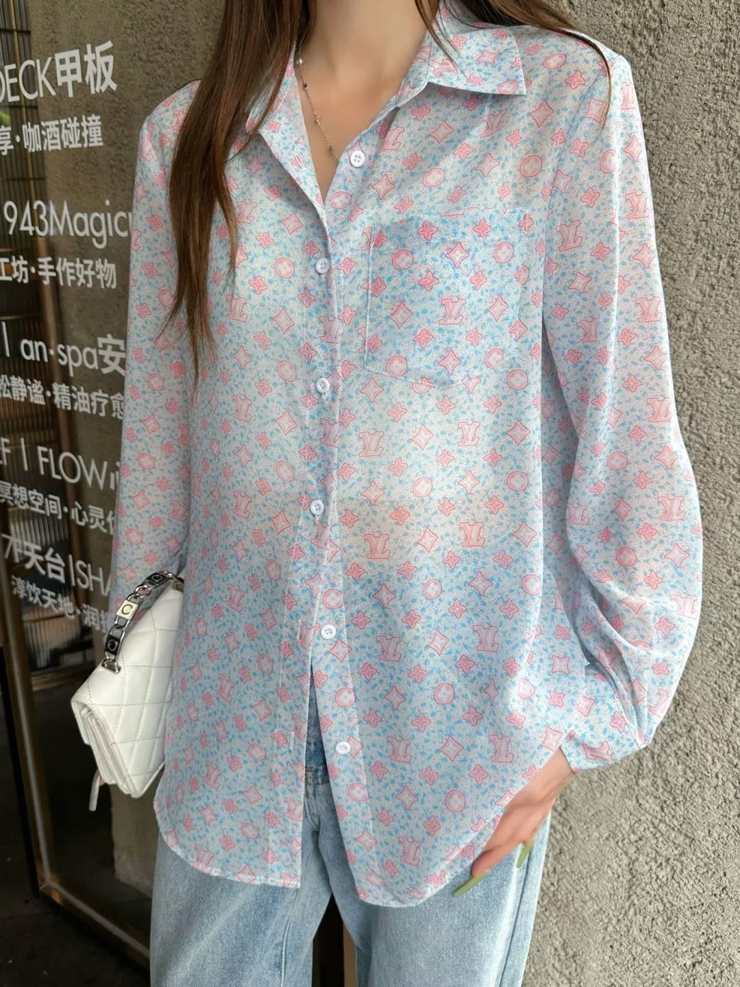 루이비통 모노그램 패턴 루즈핏 카라 셔츠 상세 이미지 26