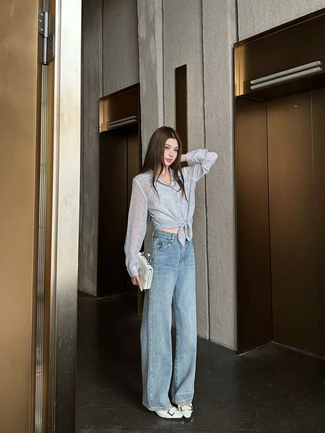 루이비통 모노그램 패턴 루즈핏 카라 셔츠 상세 이미지 25