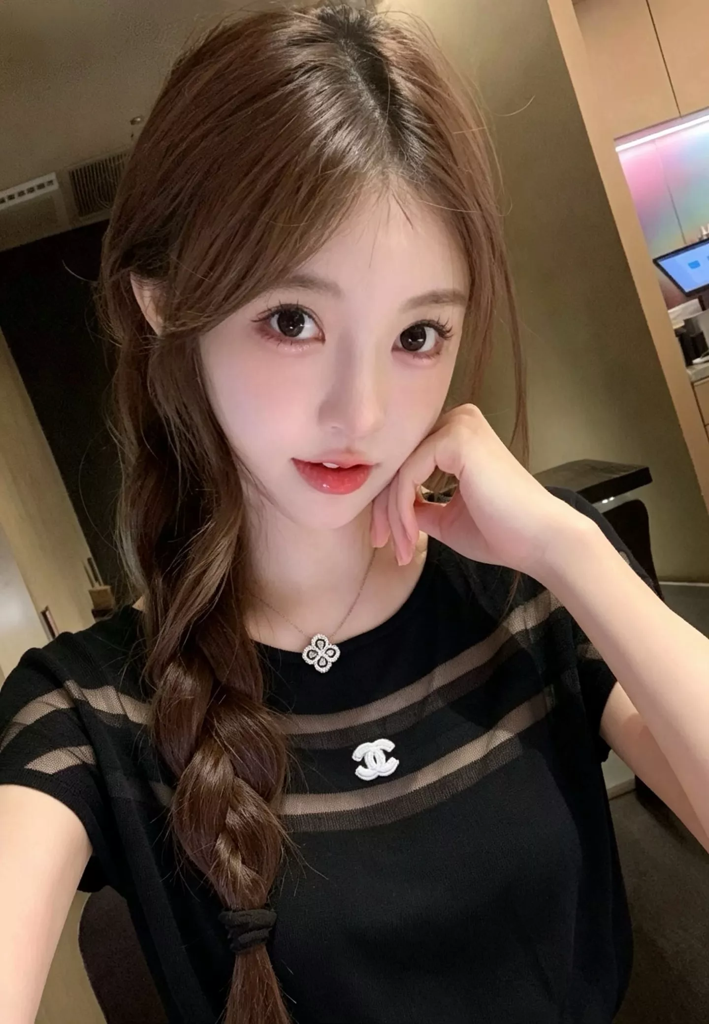 샤넬 망사 배색 포인트 니트 상의 상세 이미지 14
