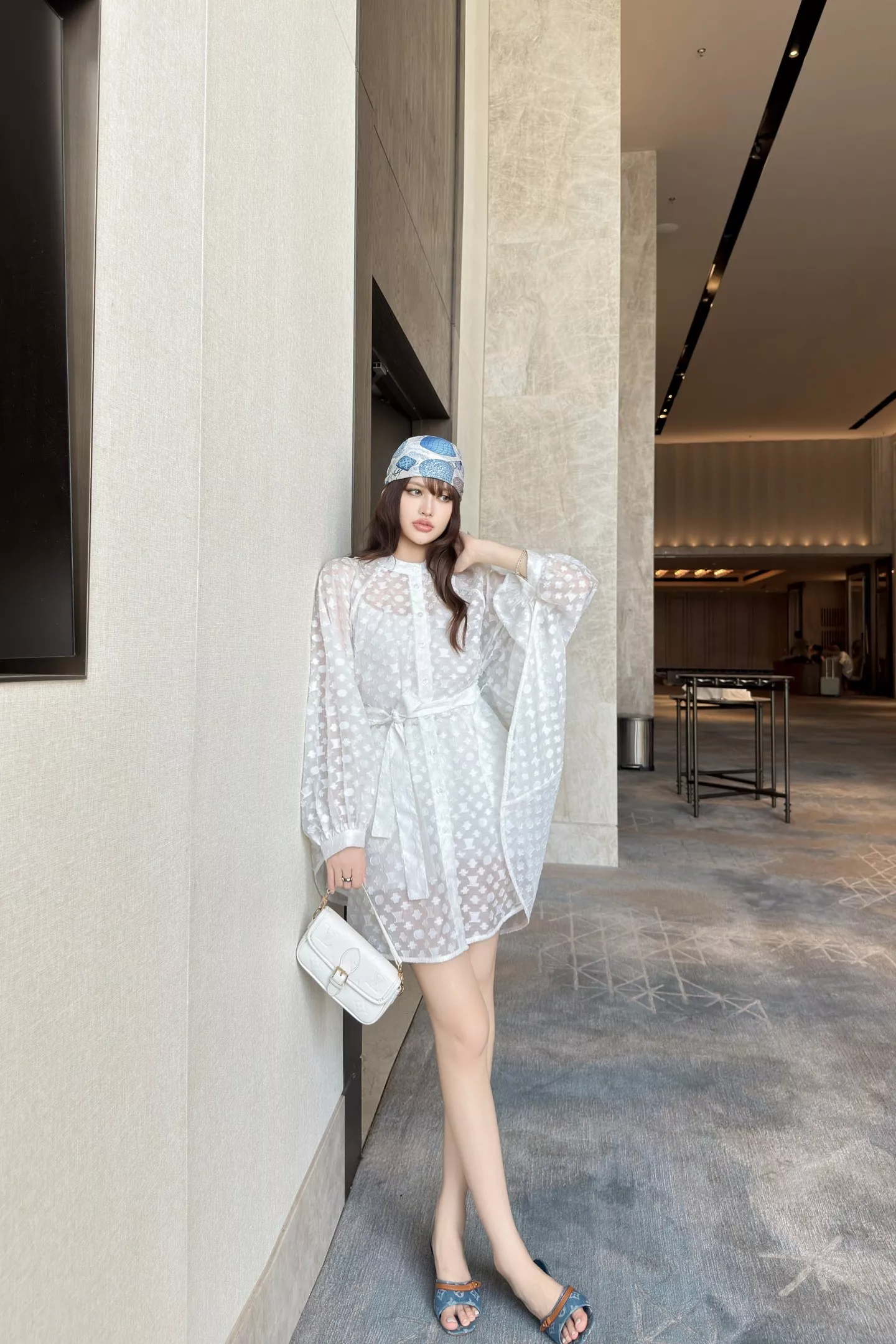로로피아나 자카드 포인트 시스루 허리끈 상의 상세 이미지 29