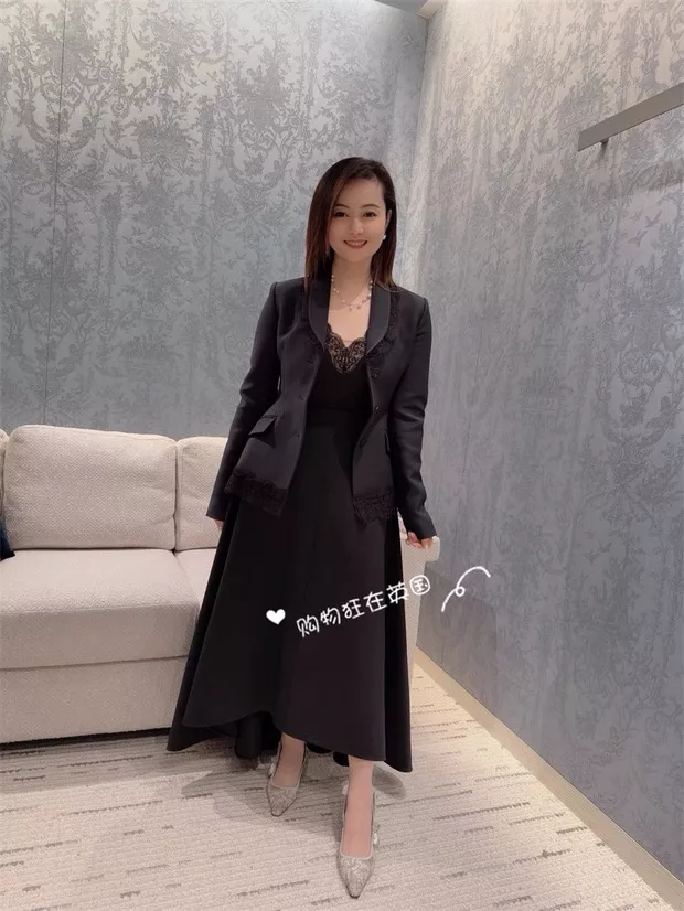 디올 배색 재킷과 언밸런스 스커트 세트 상세 이미지 36