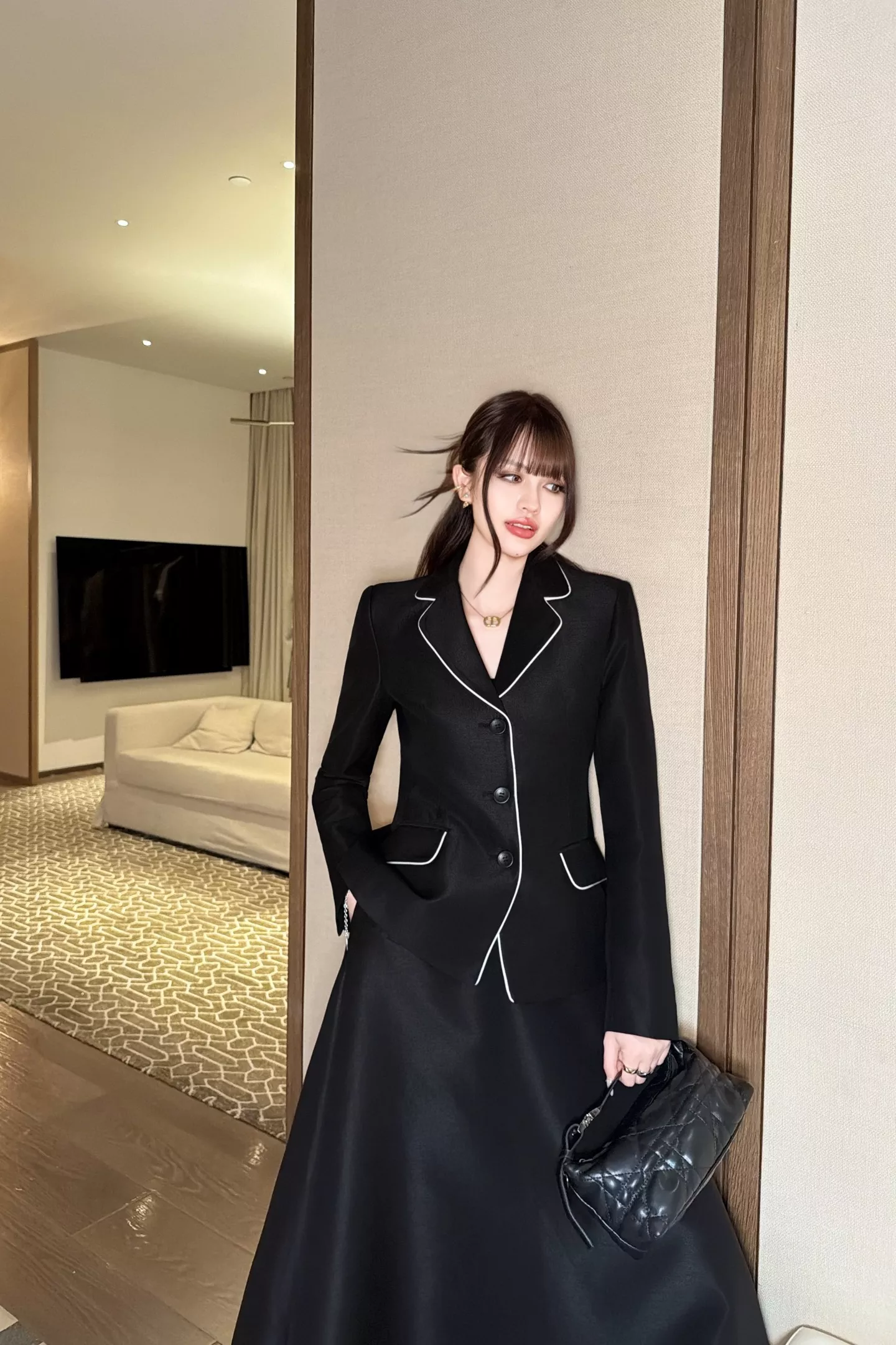 디올 배색 재킷과 언밸런스 스커트 세트 상세 이미지 58