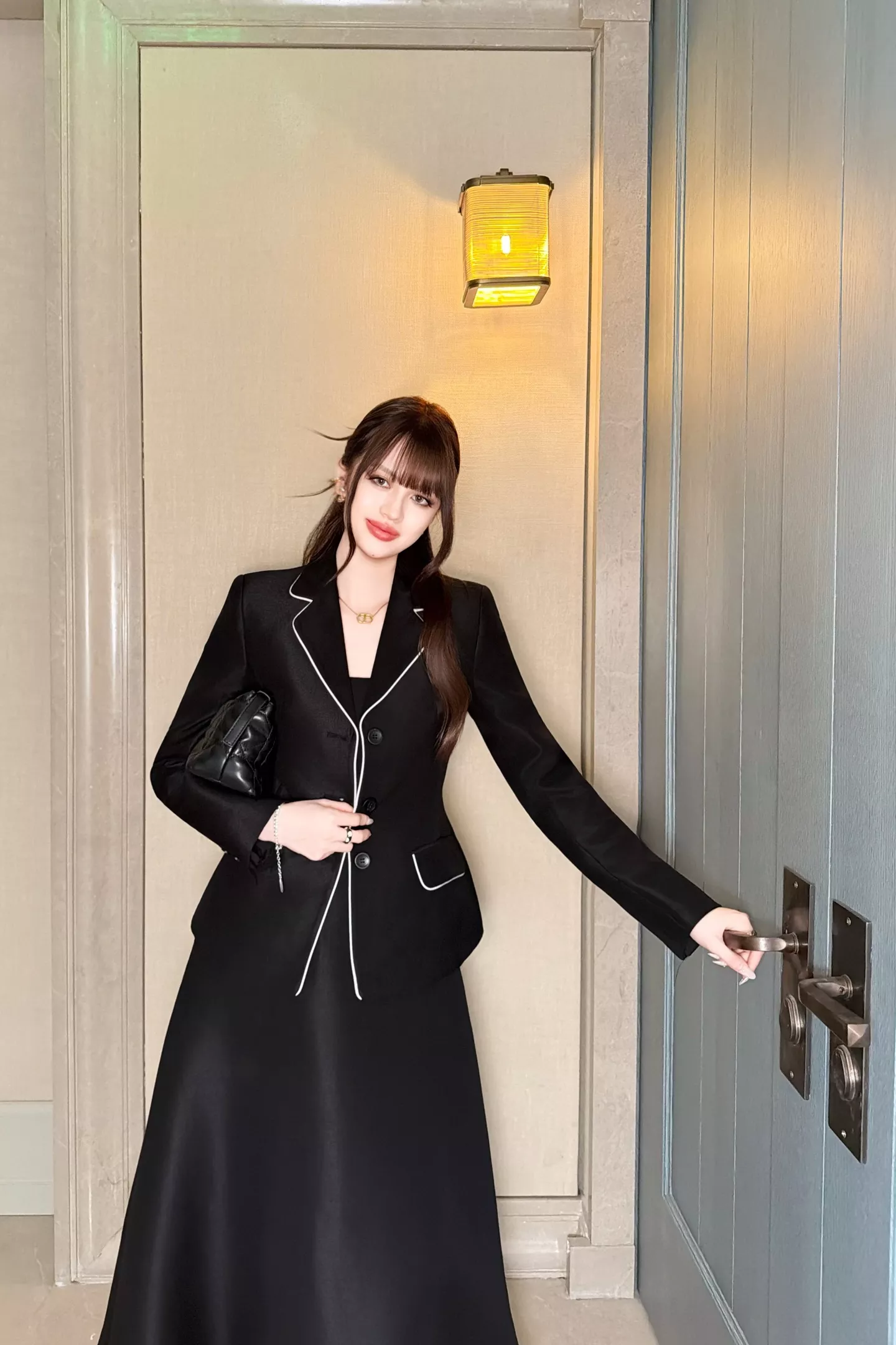 디올 배색 재킷과 언밸런스 스커트 세트 상세 이미지 54
