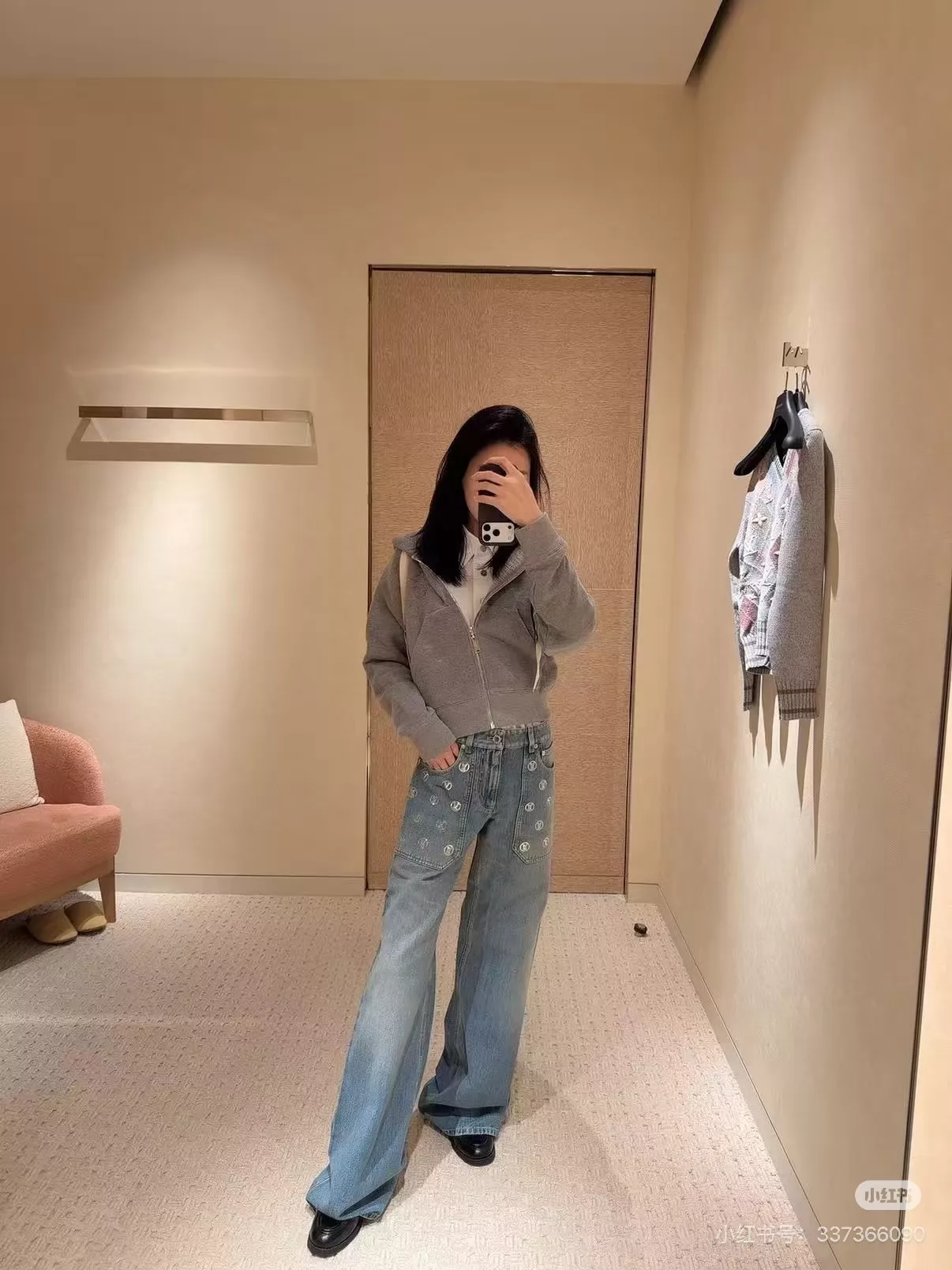 로로피아나 스팽글 로고 장식 와이드 데님 팬츠 상세 이미지 30