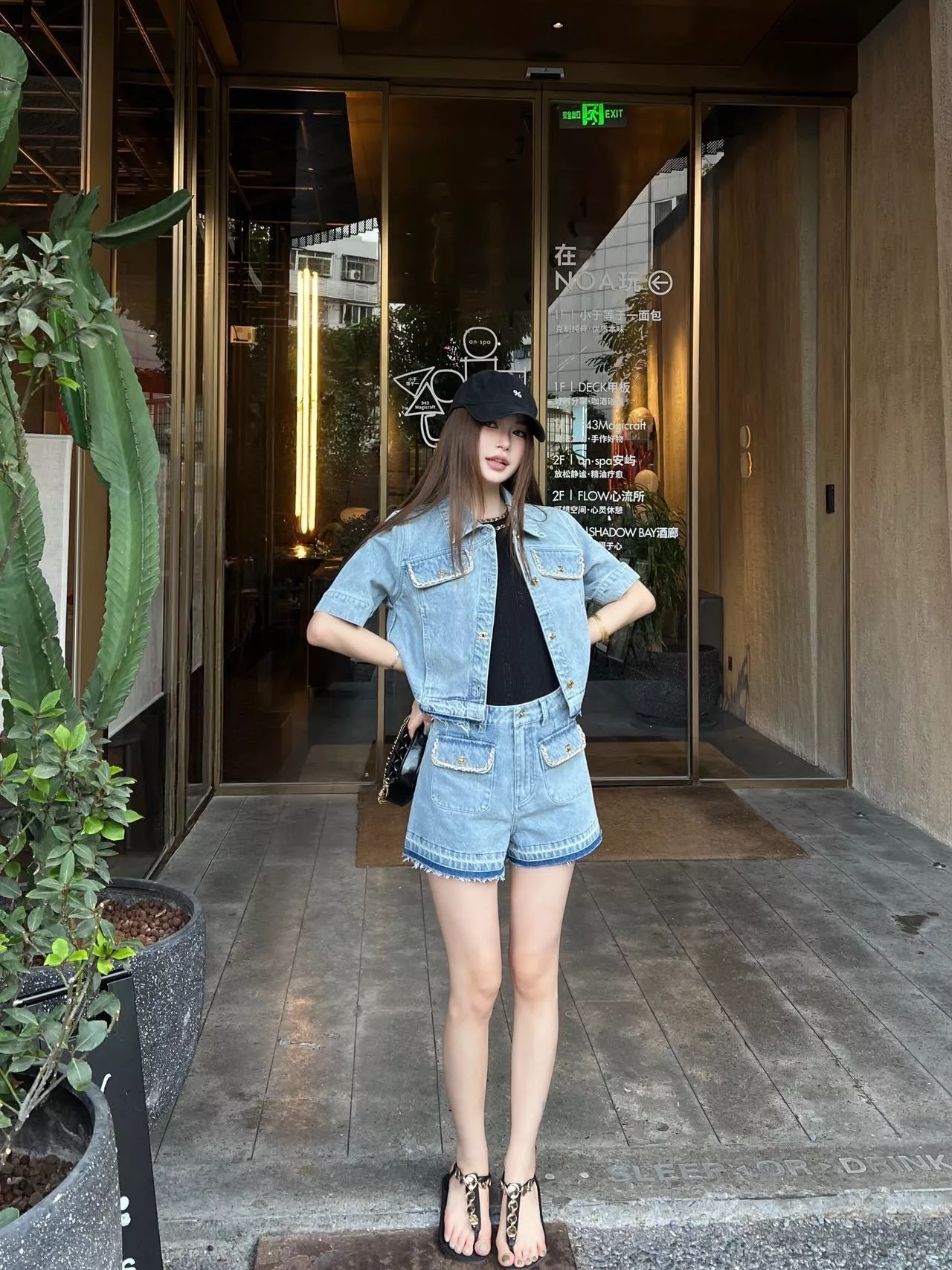 샤넬 하이웨이스트 워싱 데님 쇼츠 상세 이미지 18