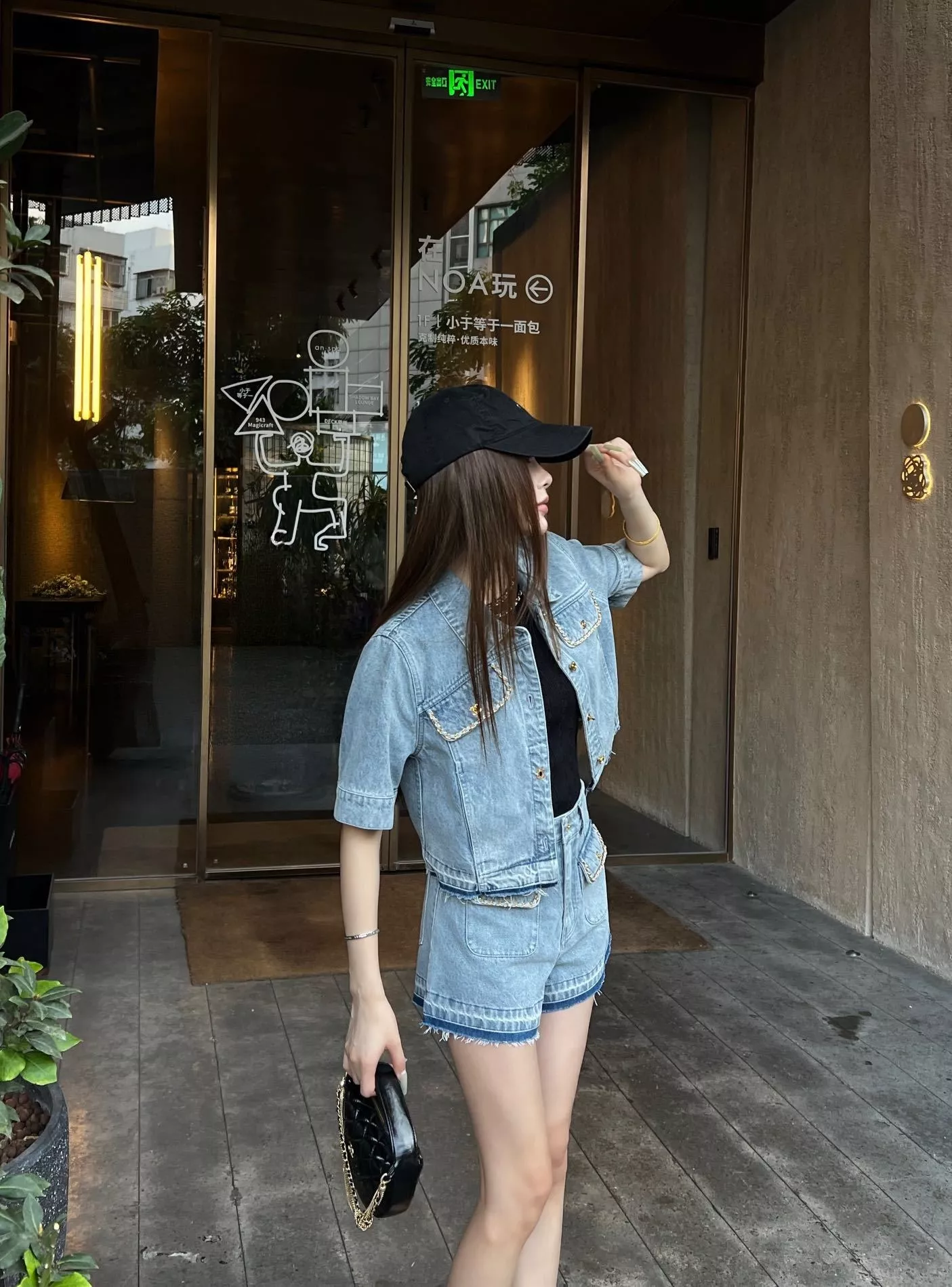 샤넬 하이웨이스트 워싱 데님 쇼츠 상세 이미지 19
