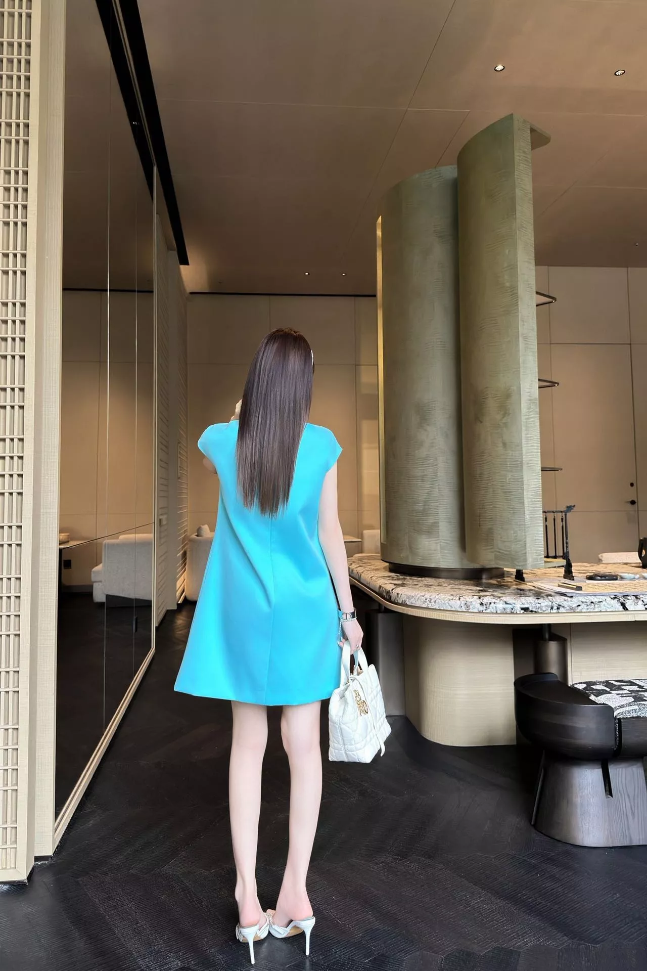 디올 리본 포인트 슬리브리스 드레스 상세 이미지 18