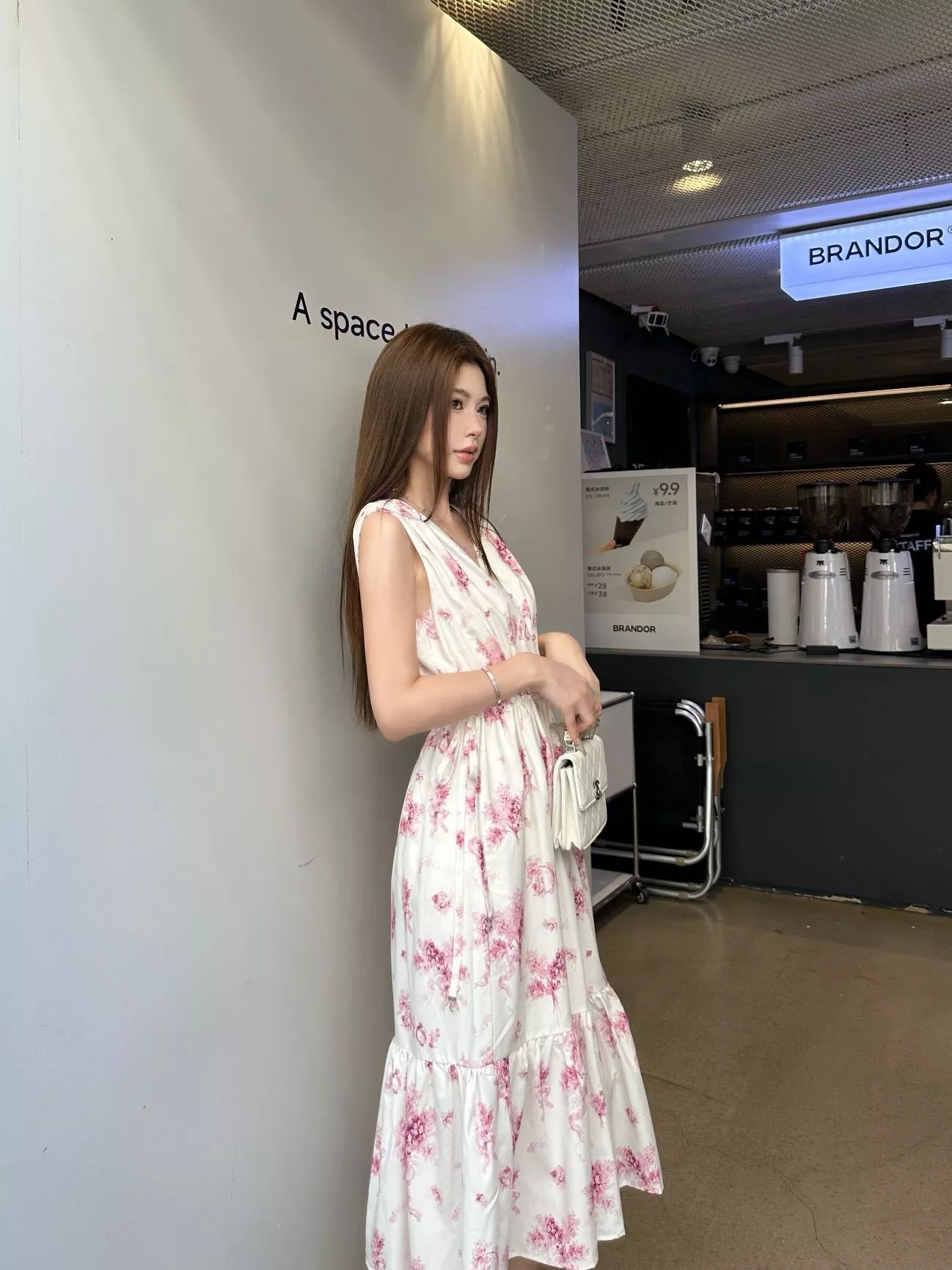 디올 플라워 프린트 브이넥 드레스 상세 이미지 15