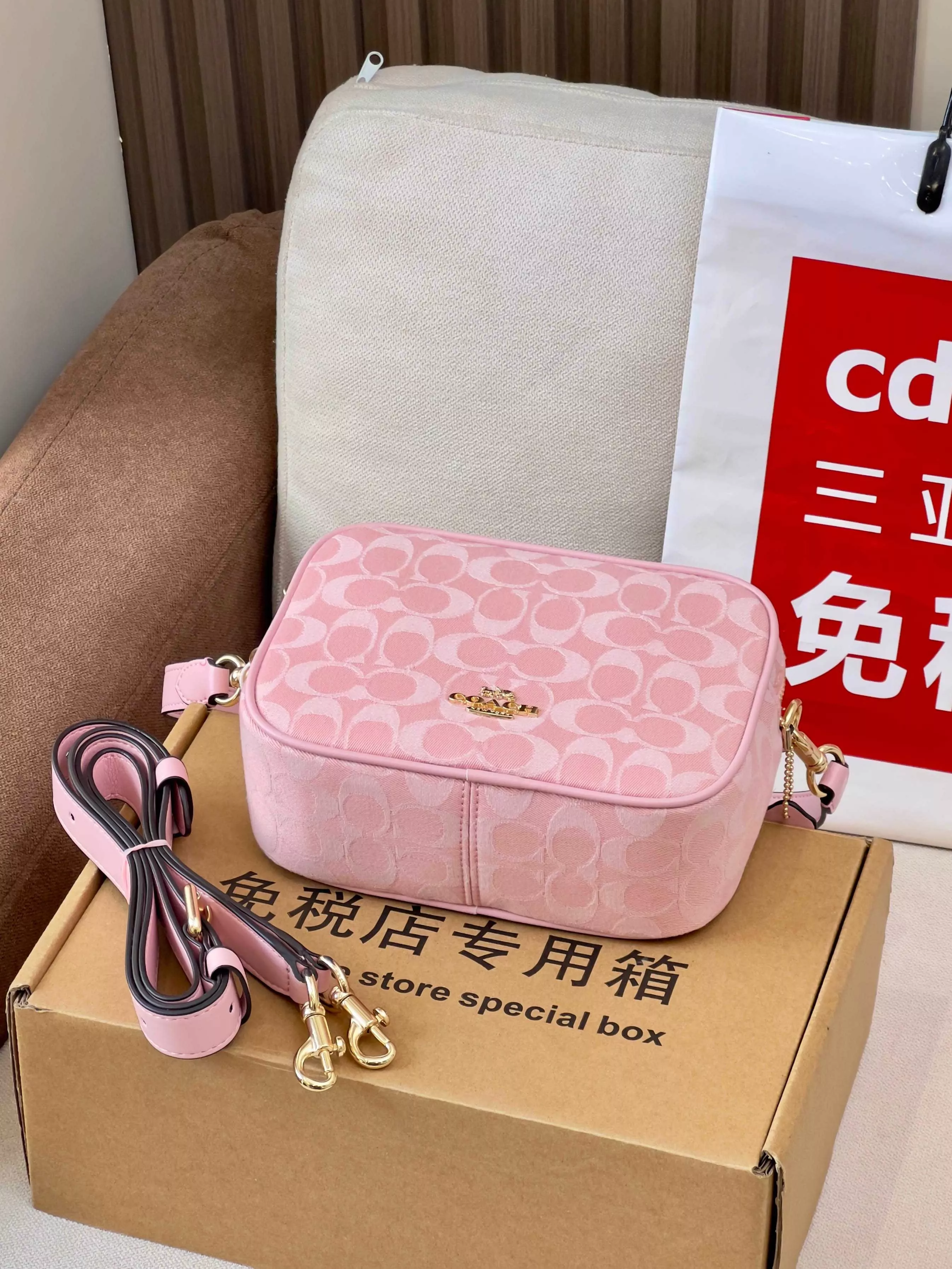 코치 더블 수납 미니 숄더백 상세 이미지 2
