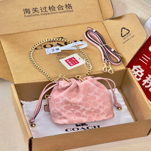 코치 핑크 데님 드로스트링 체인 백