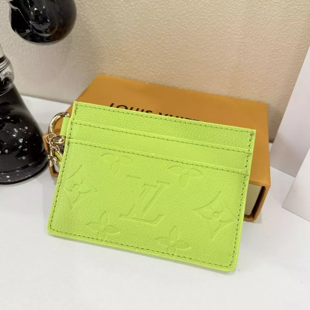 루이비통 참 장식 포인트 명함 수납 지갑
