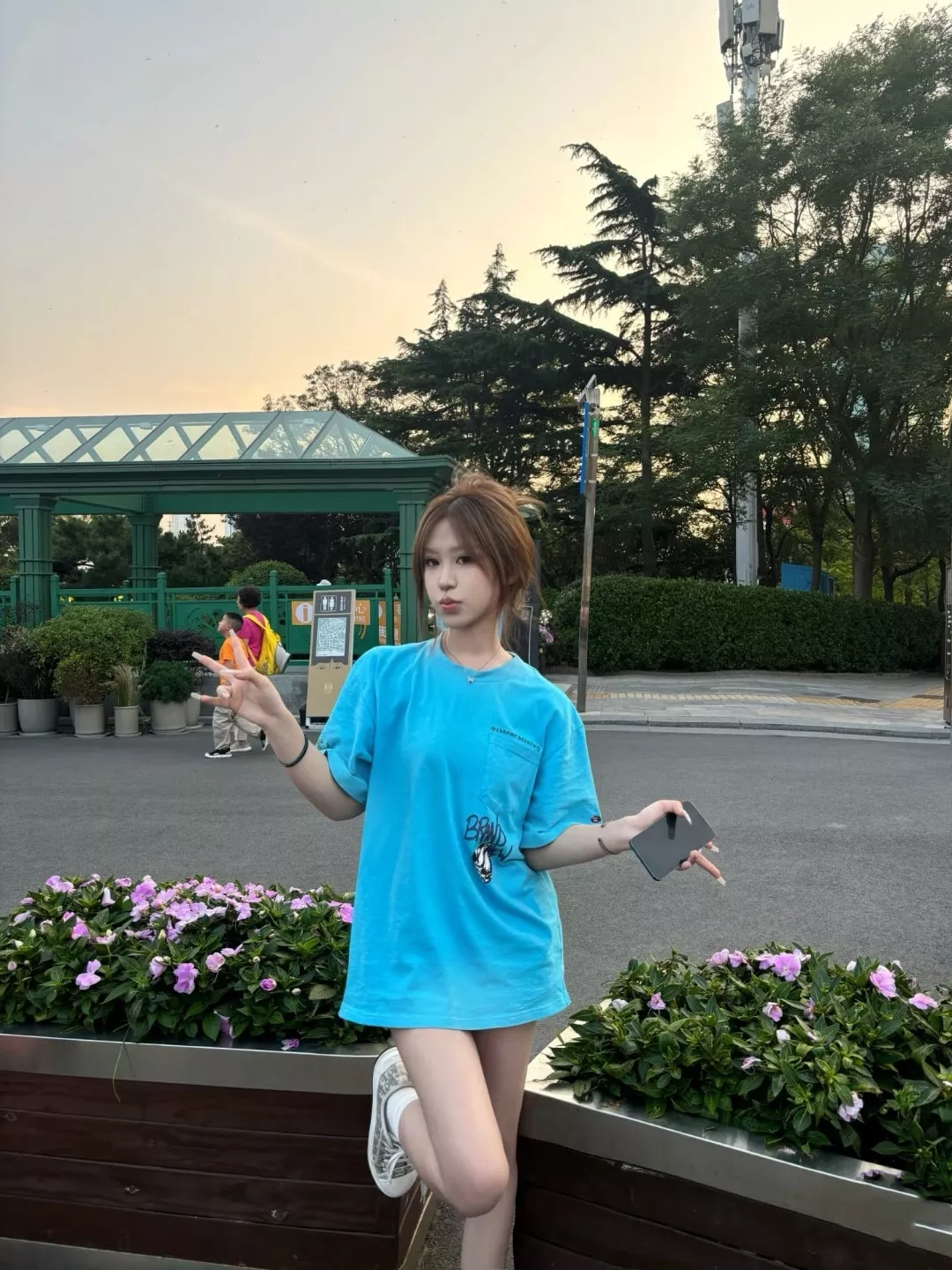 크롬하츠 그래피티 프린트 반팔 상의 상세 이미지 16