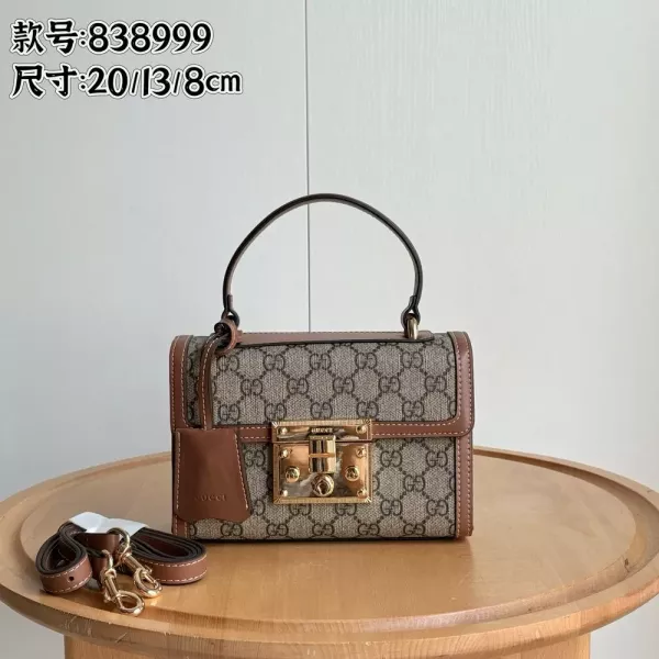 구찌 패턴 장식 스퀘어 백