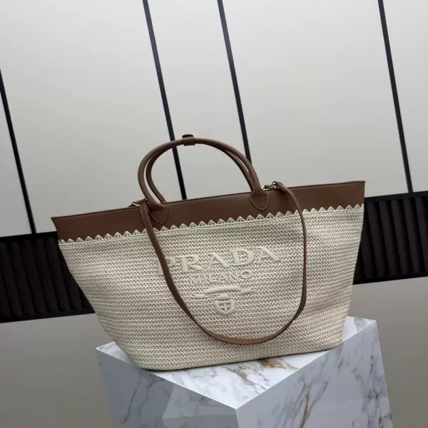 프라다 라피아 짜임 썸머 토트백