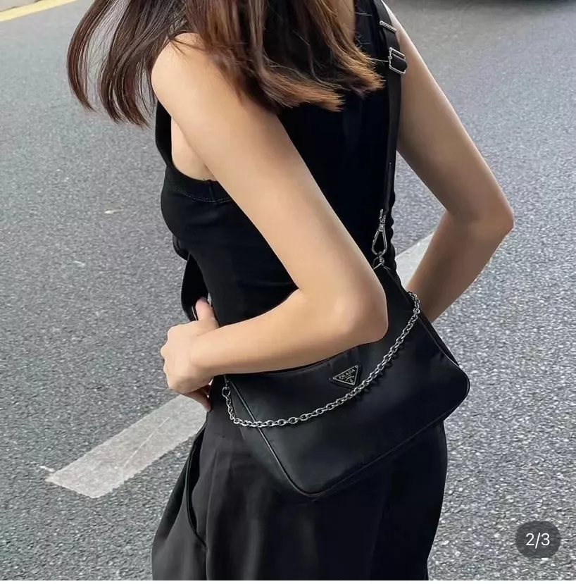 프라다 나일론 호보 핸드백 상세 이미지 11