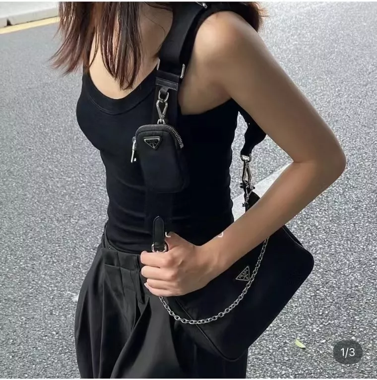 프라다 나일론 호보 핸드백 상세 이미지 10