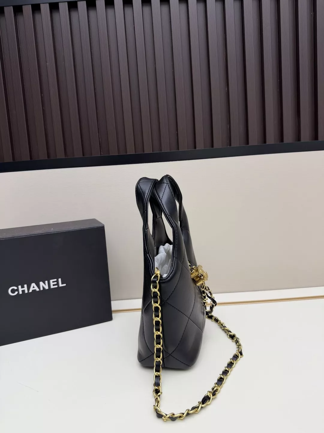 샤넬 클래식 퀼팅 체인 숄더백 상세 이미지 2