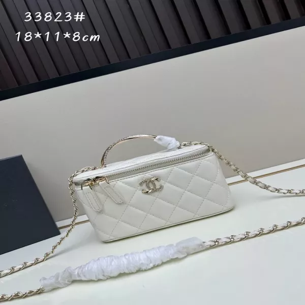 샤넬 산뜻한 카멜리아 핸들 박스백