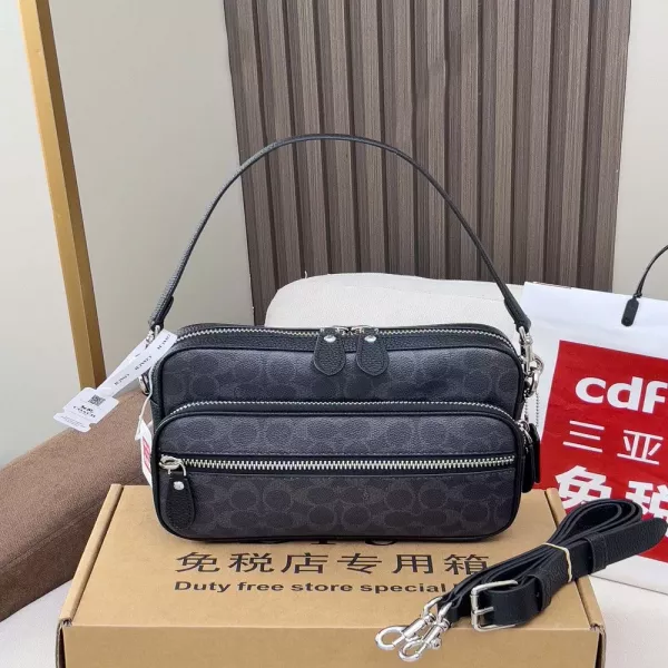 코치 다코타 시그니처 패턴 멀티백