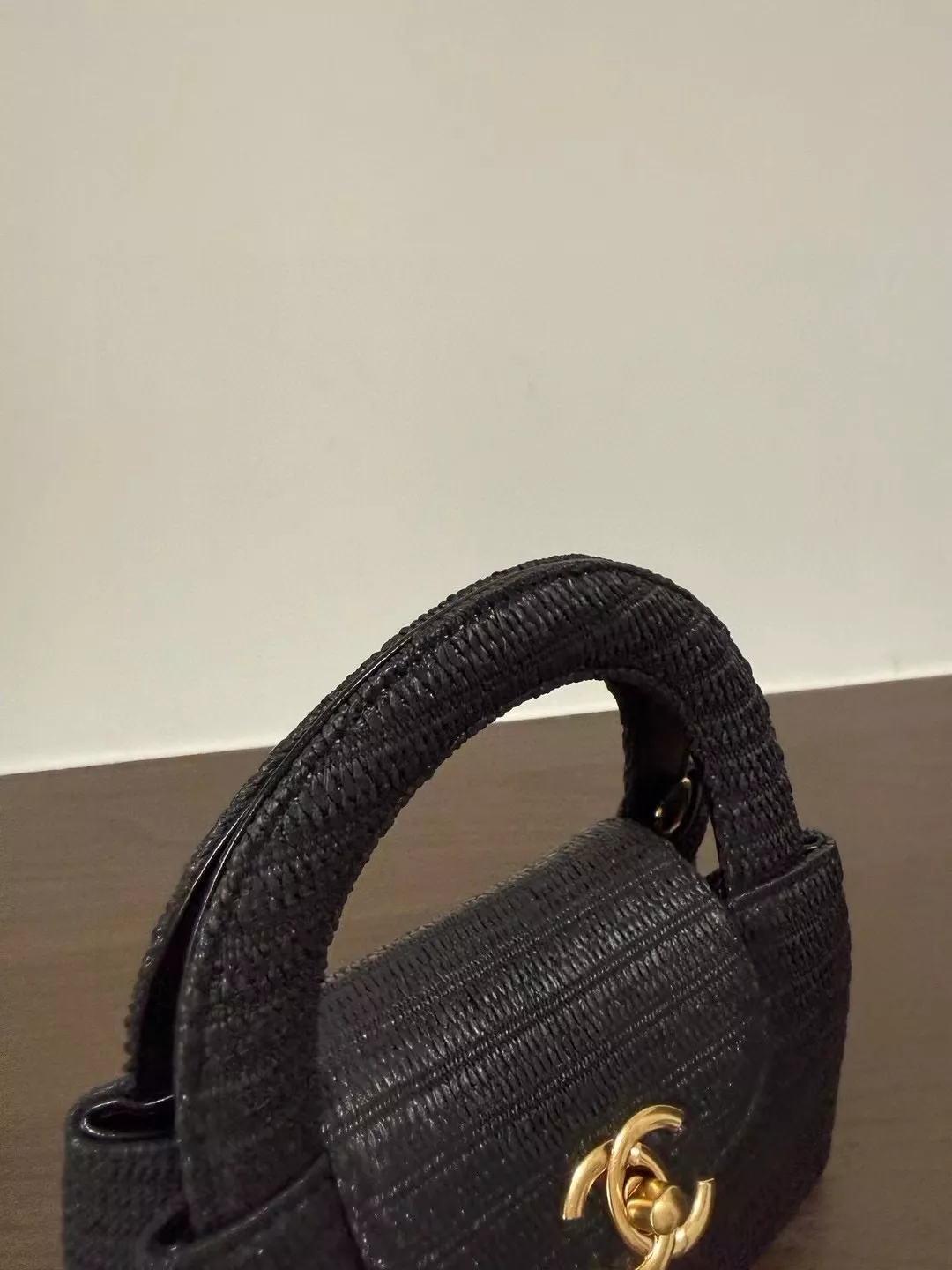 샤넬 체인 포인트 위빙 핸드백 상세 이미지 5