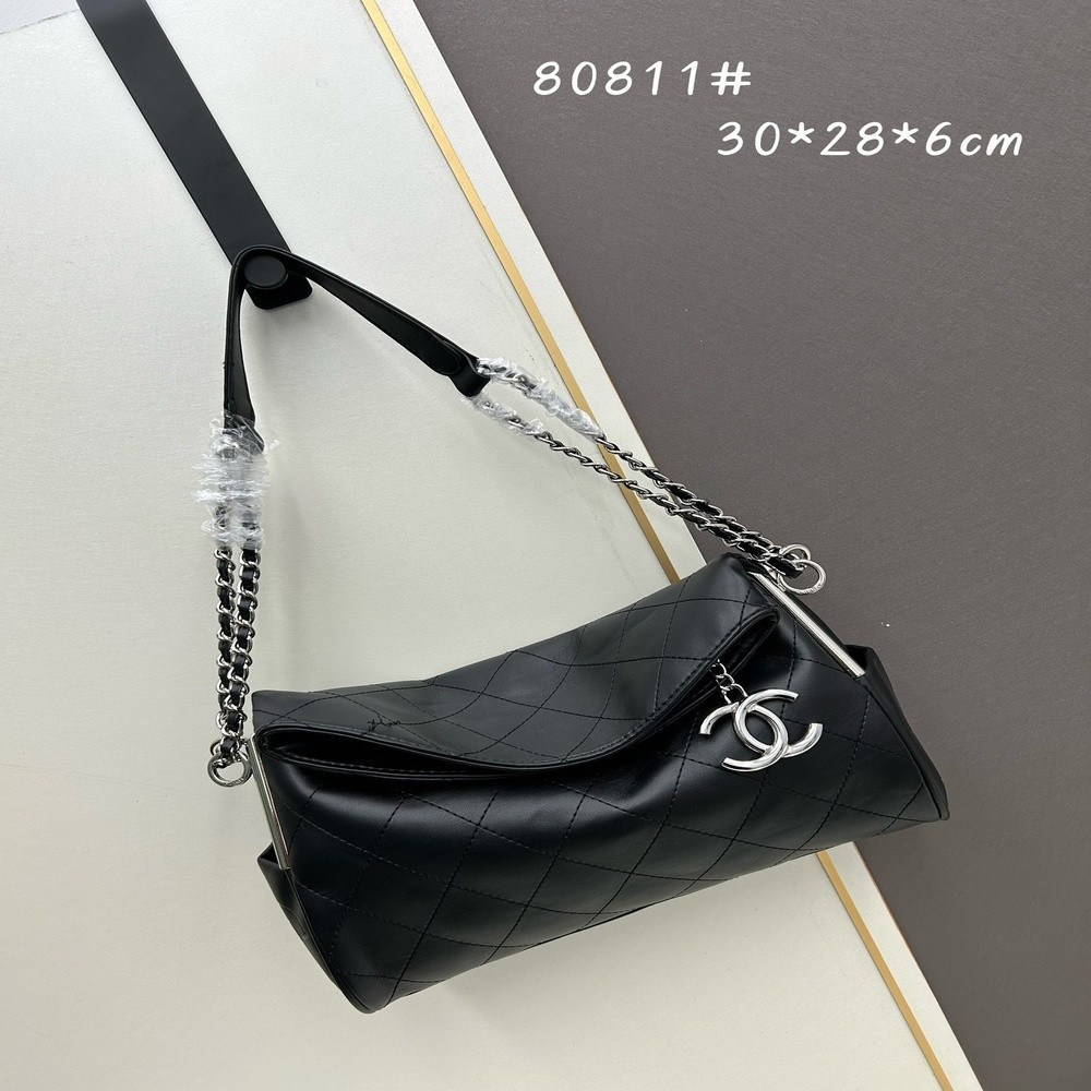 샤넬 더블 씨 로고 포인트 데일리 백
