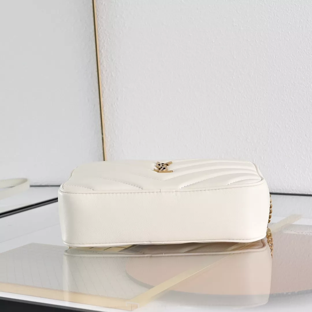 입생로랑 퀼팅 양가죽 체인 숄더백 상세 이미지 5