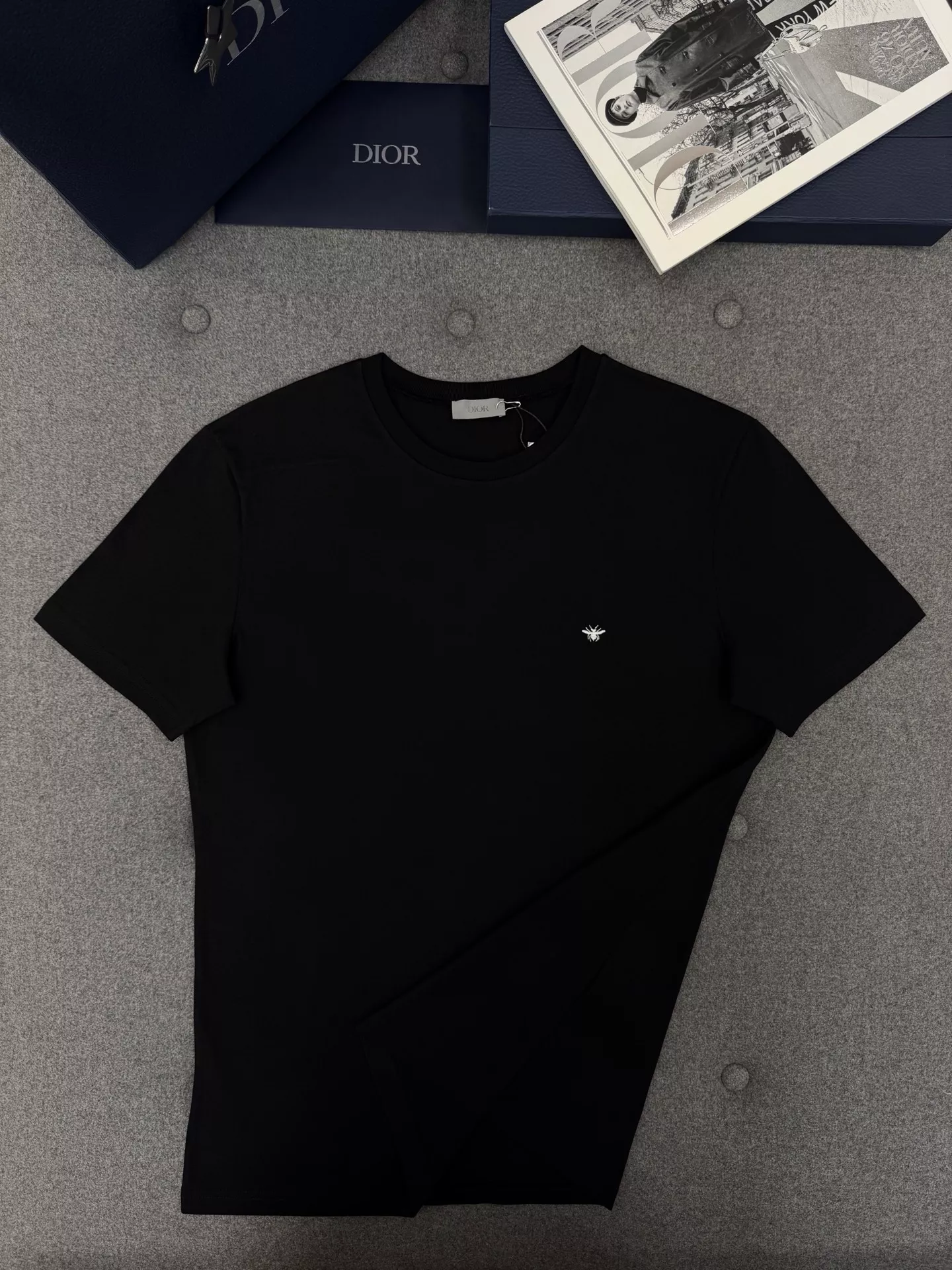 디올 미니 벌 자수 코튼 반팔 상의 상세 이미지 3