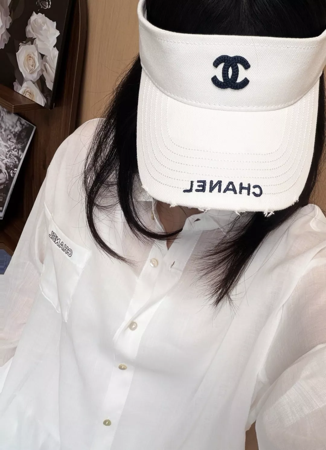 샤넬 코튼 린넨 오버핏 레터링 셔츠 상세 이미지 10