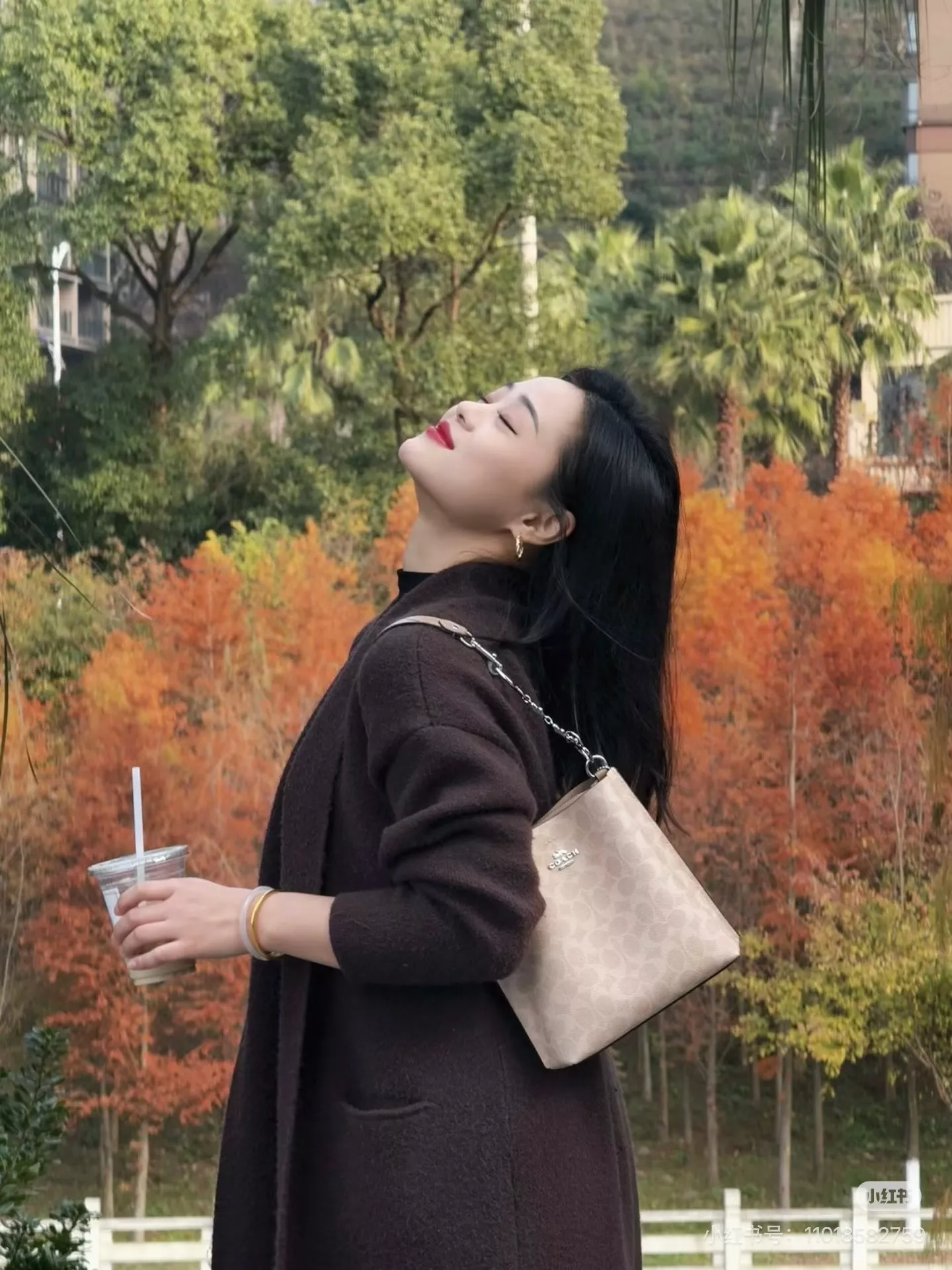 코치 몰리 22 시그니처 프린트 투웨이 백 상세 이미지 15
