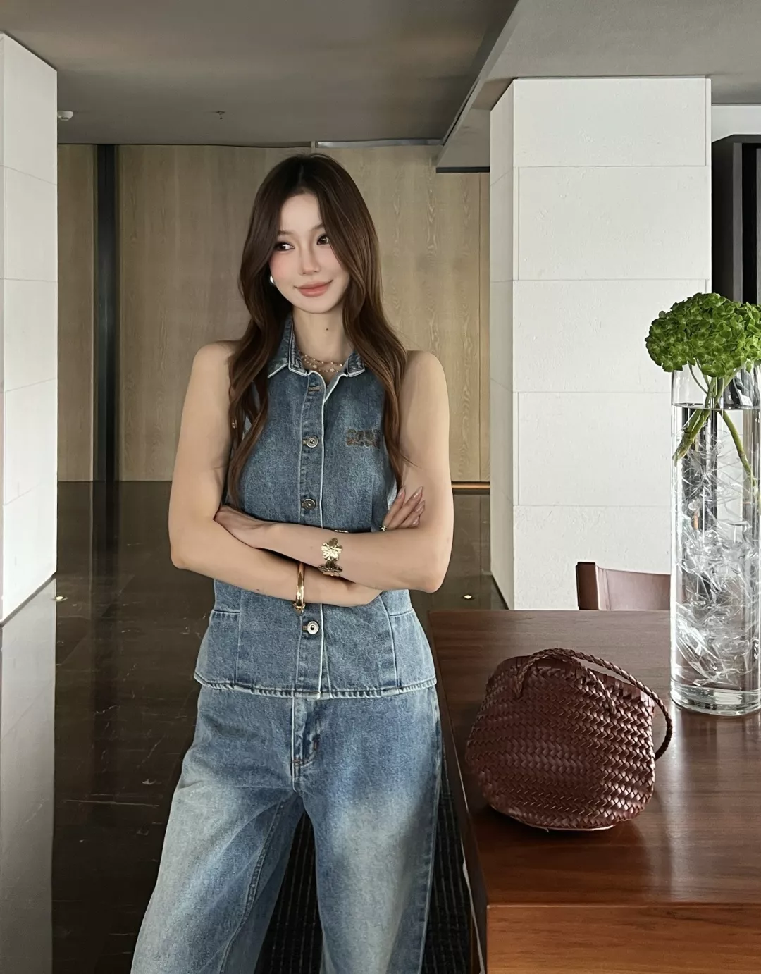 로에베 워싱 데님 홀터넥 카라 탑 상세 이미지 12