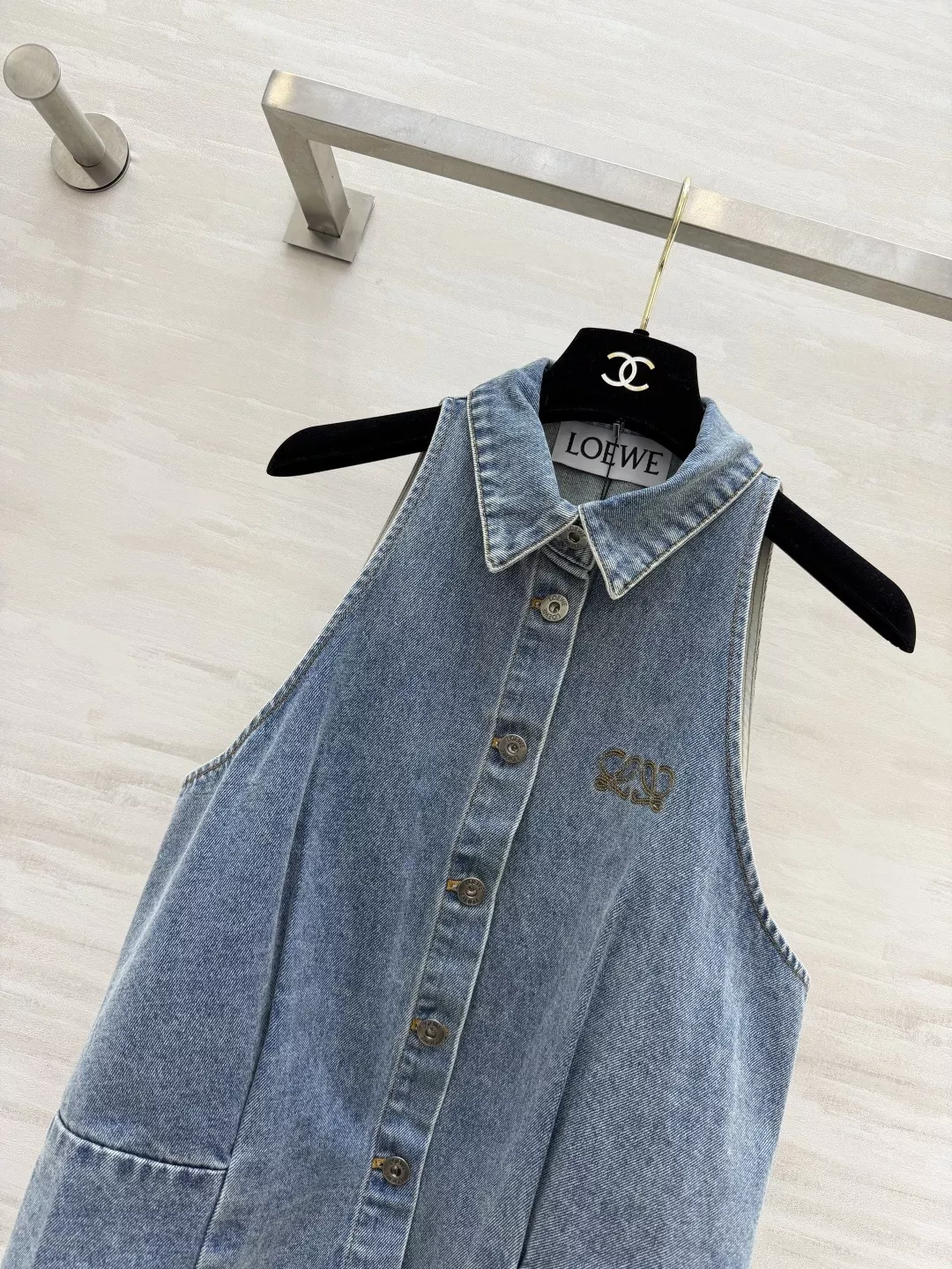 로에베 워싱 데님 홀터넥 카라 탑 상세 이미지 2