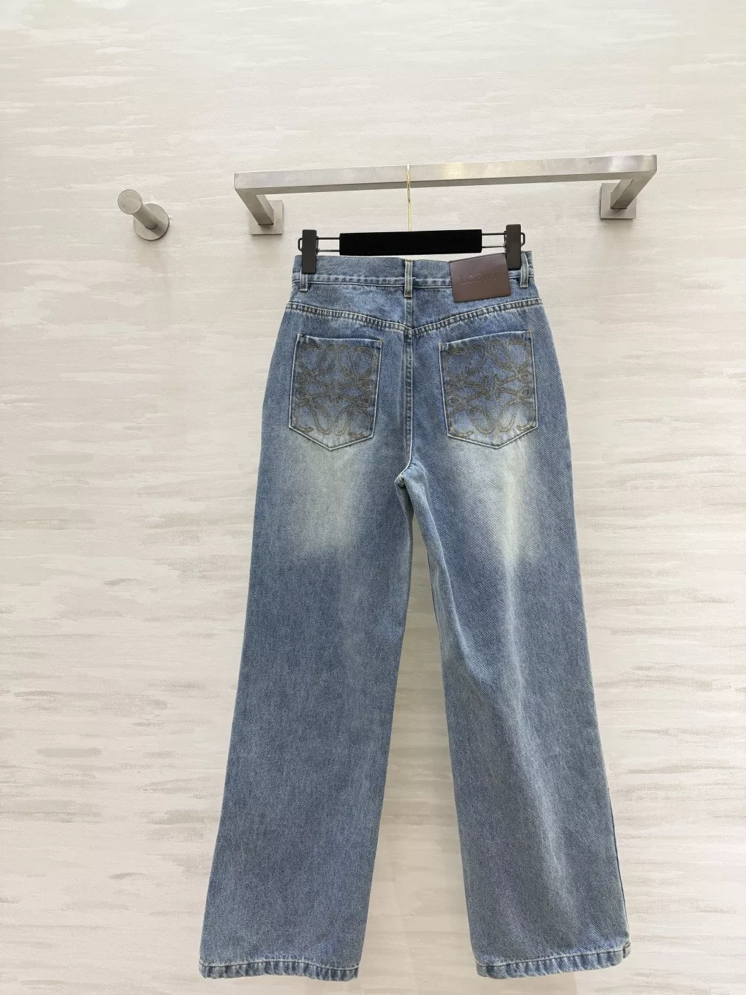 로에베 자수 포인트 와이드 데님 팬츠 상세 이미지 7