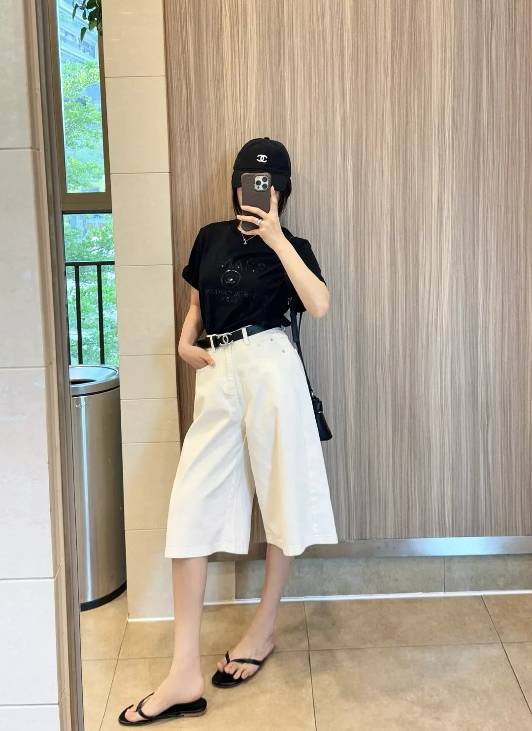 샤넬 클래식 하이웨이스트 와이드 팬츠 상세 이미지 16