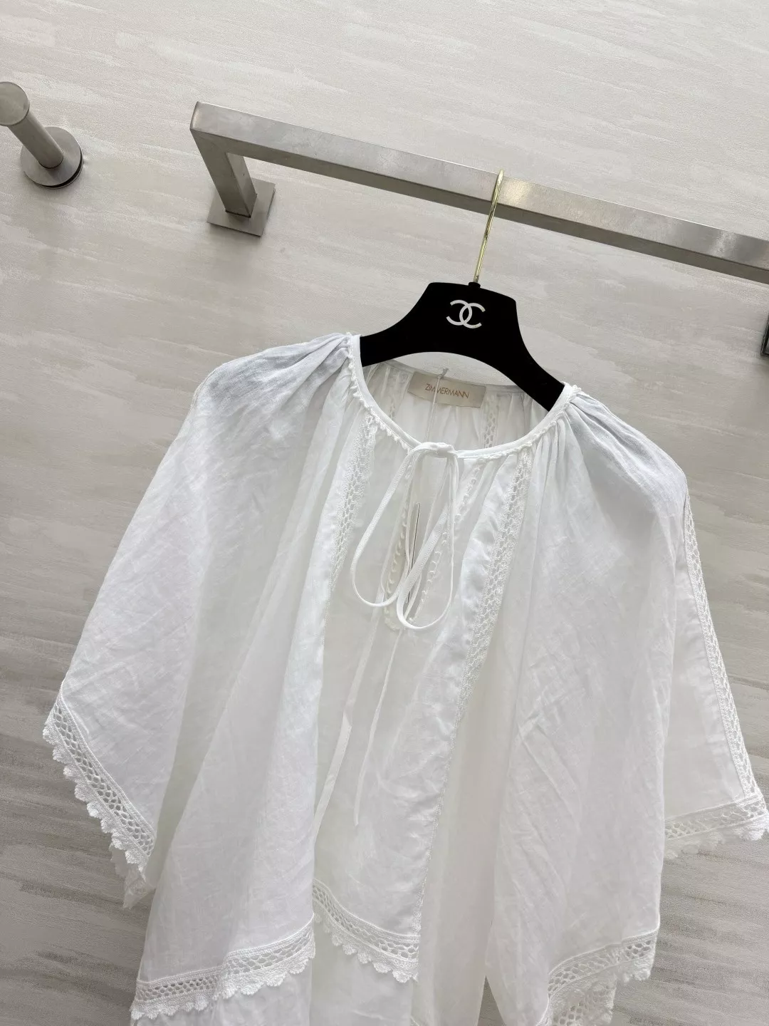 짐머만 내추럴 라미 펀칭 커버 블라우스 상세 이미지 5