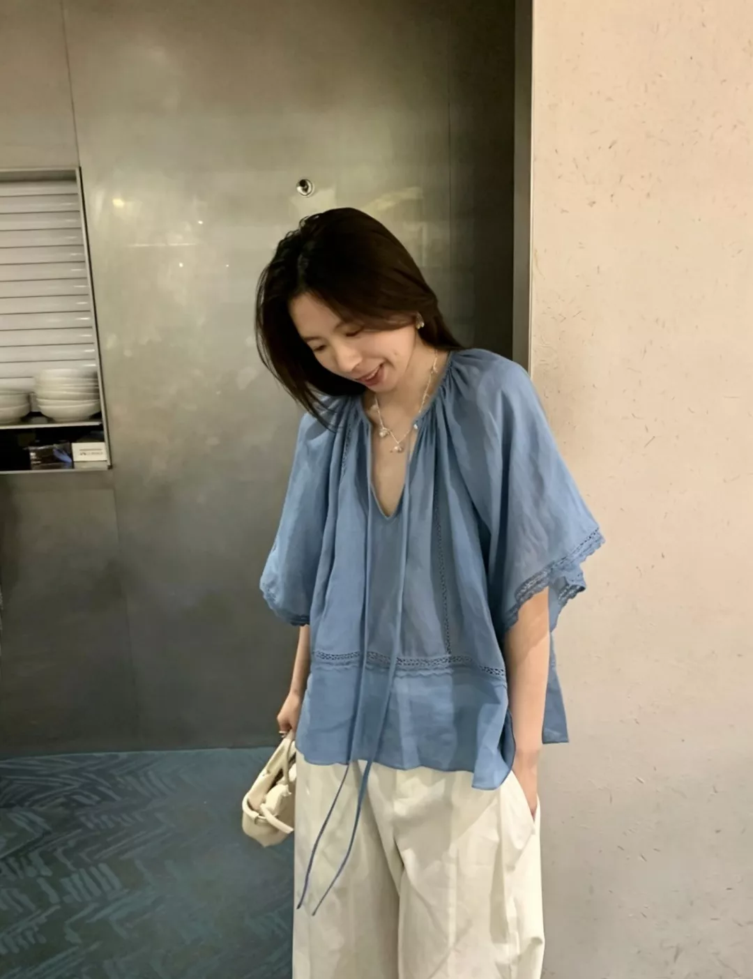 짐머만 내추럴 라미 펀칭 케이프 블라우스 상세 이미지 15