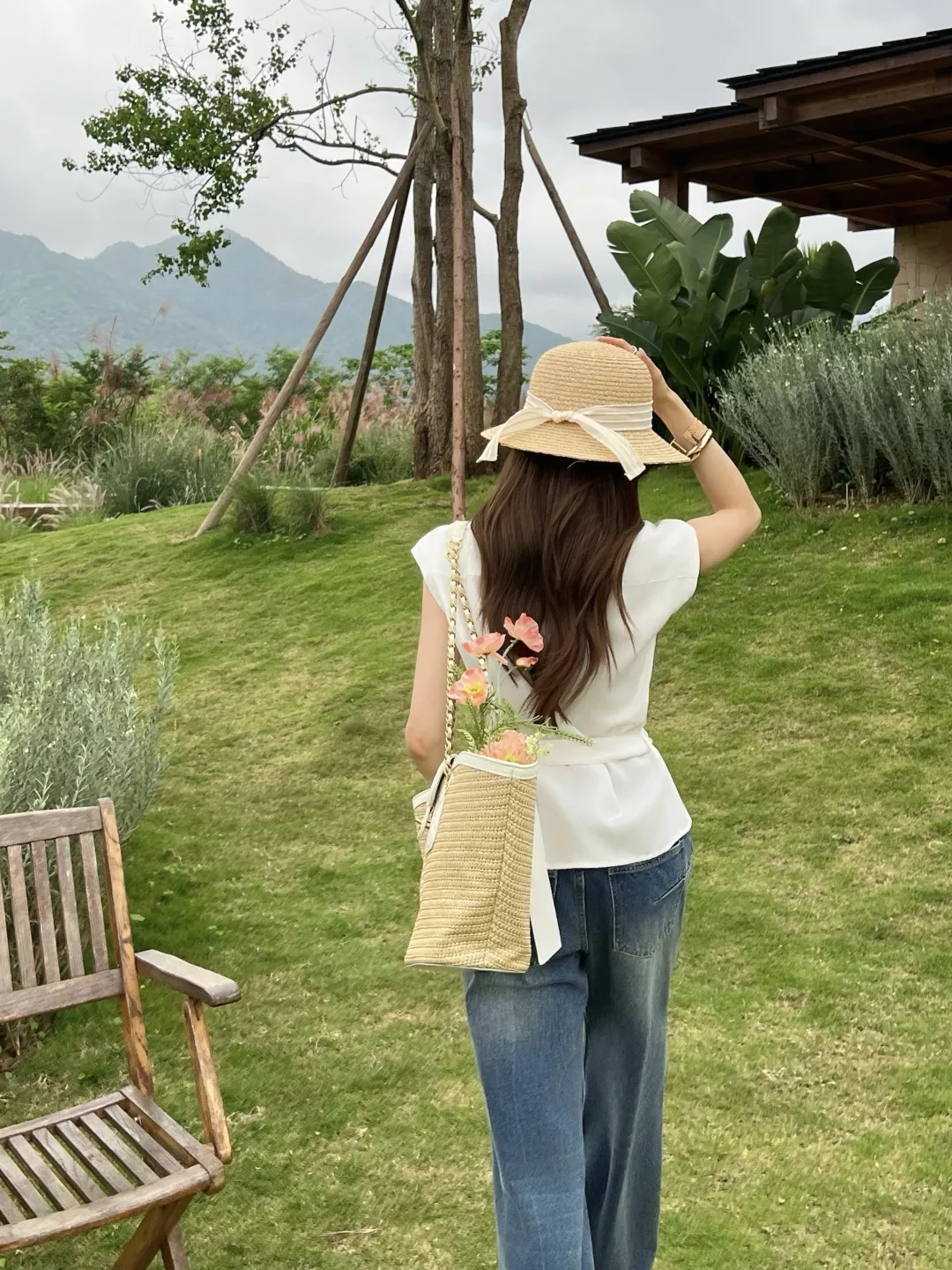 디올 프렌치 무드 플리츠 허리끈 화이트 상의 상세 이미지 18