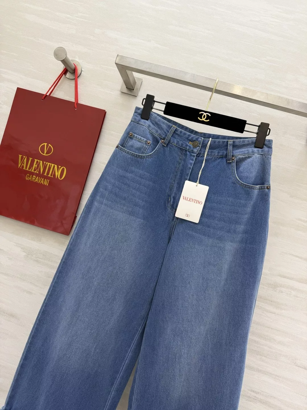 발렌티노 워싱 블루 롤업 와이드 데님 팬츠 상세 이미지 3
