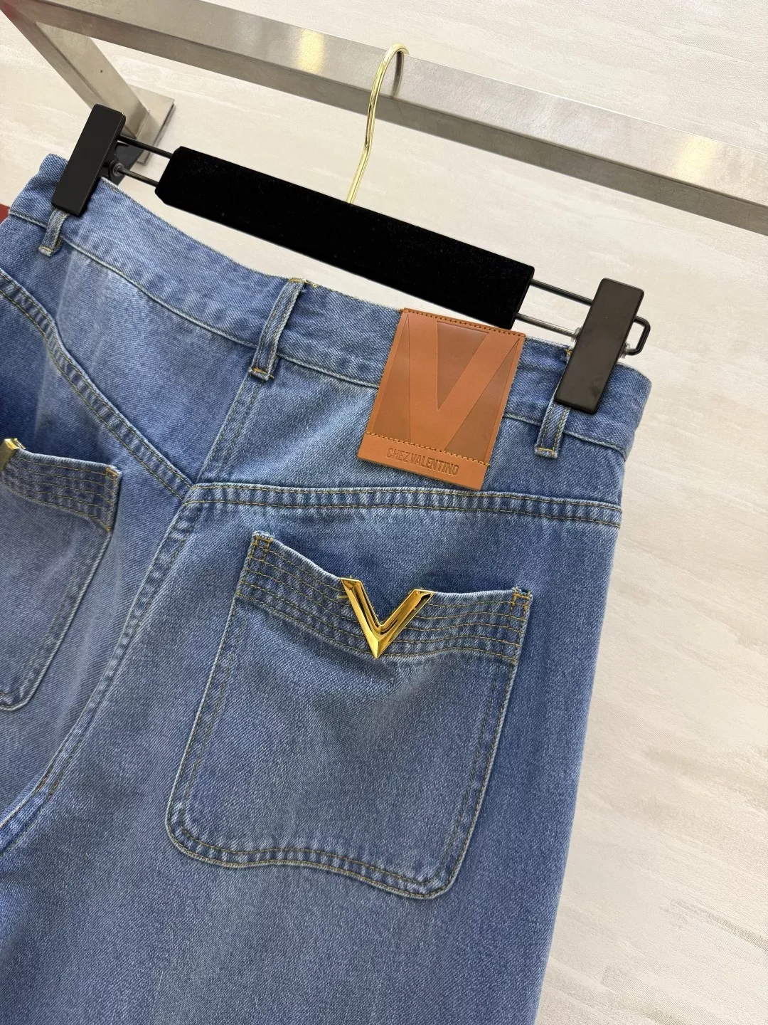 발렌티노 워싱 블루 롤업 와이드 데님 팬츠 상세 이미지 8