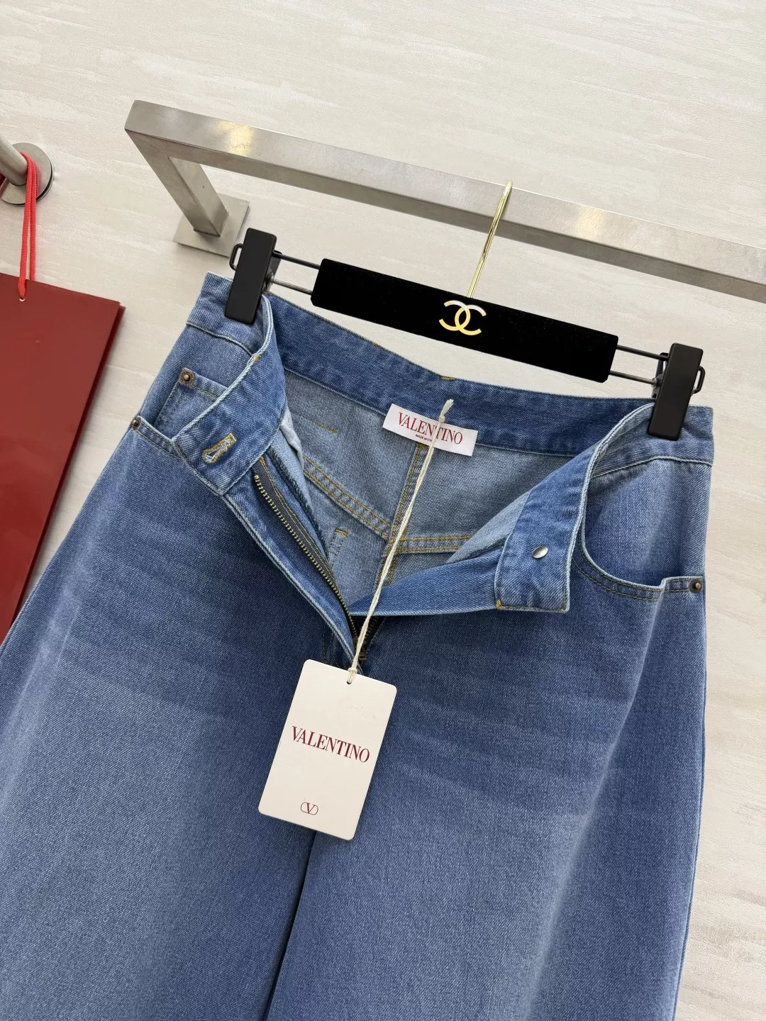 발렌티노 워싱 블루 롤업 와이드 데님 팬츠 상세 이미지 9