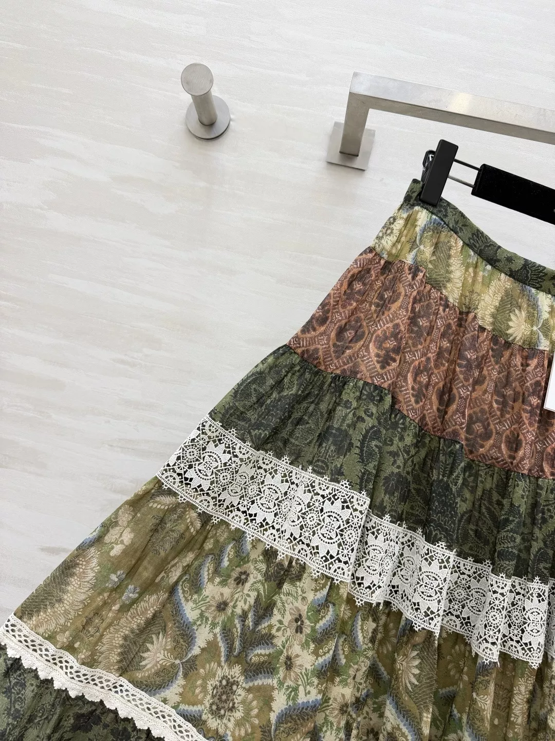 짐머만 레트로 배색 플라워 플레어 스커트 상세 이미지 3