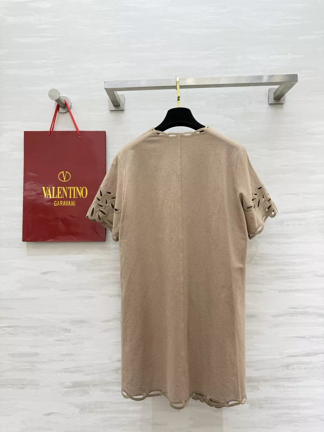 발렌티노 아마 린넨 자수 브이넥 드레스 상세 이미지 8