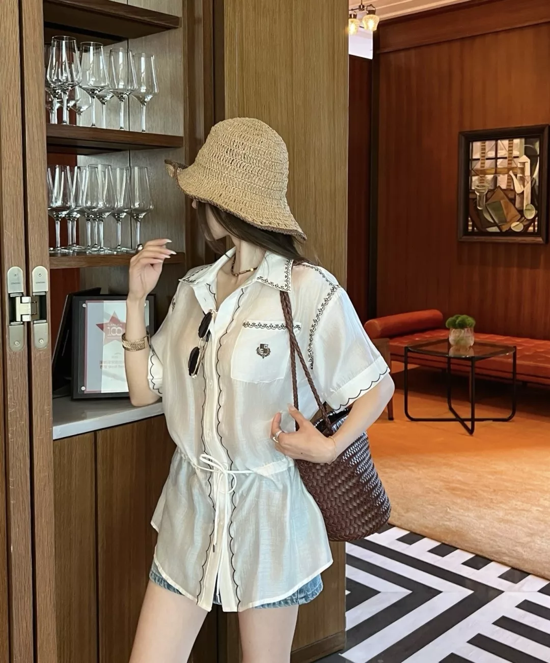 로로피아나 자수 포인트 허리 스트링 반팔 셔츠 상세 이미지 13