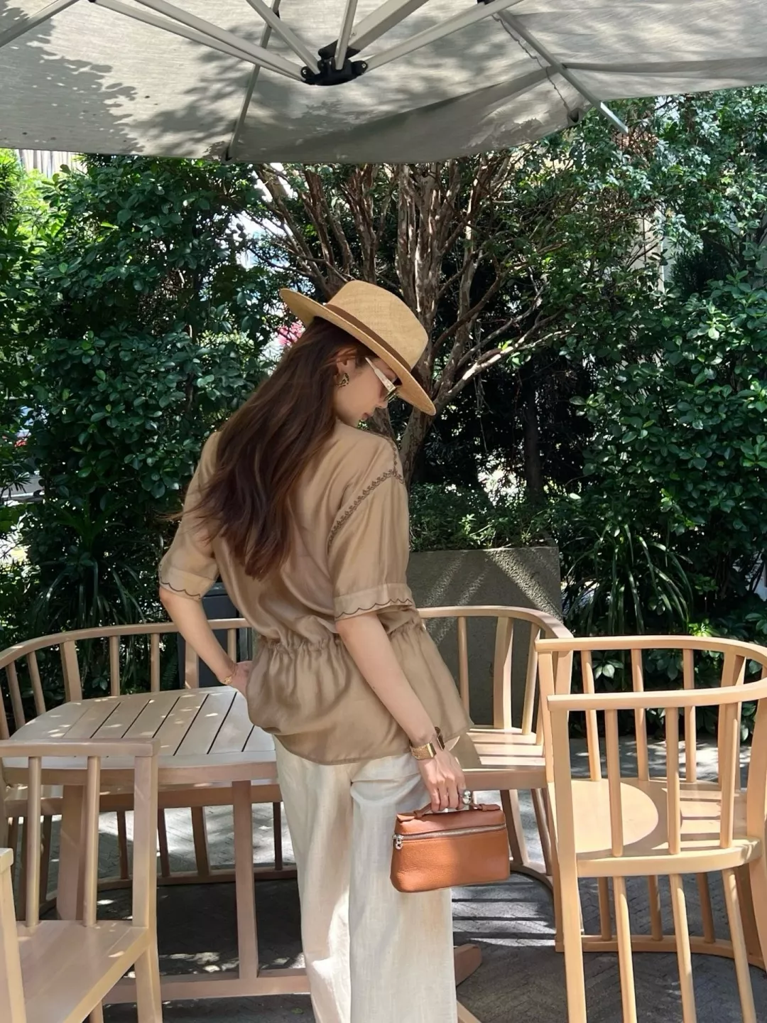 로로피아나 자수 포인트 허리 스트링 반팔 셔츠 상세 이미지 18