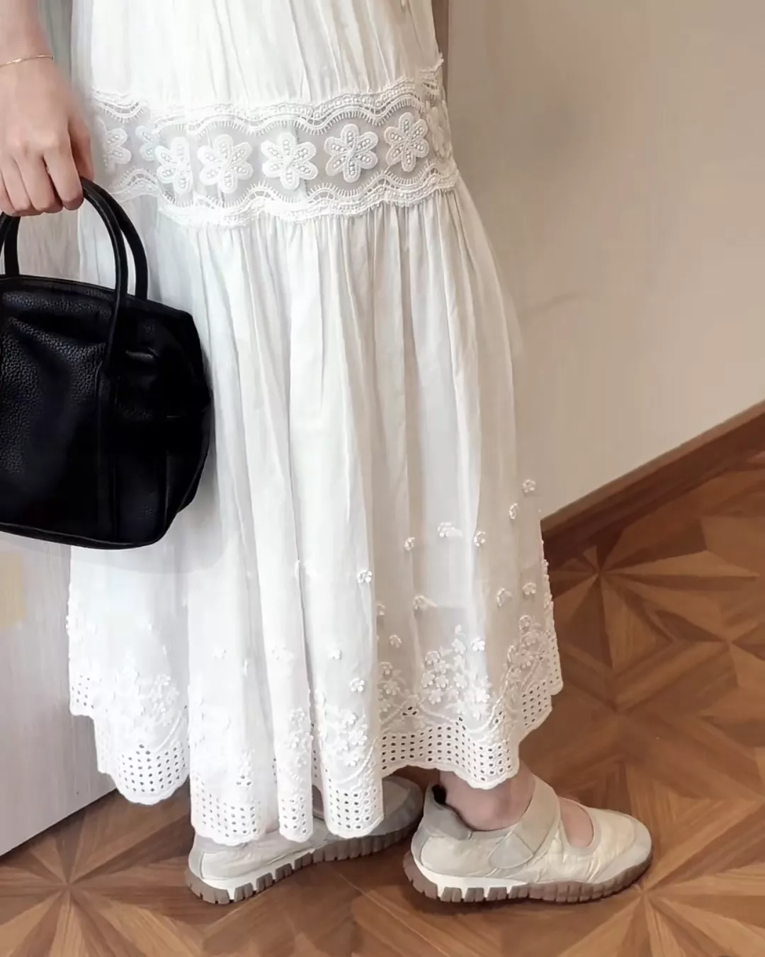 브루넬로쿠치넬리 화이트 플라워 자수 코튼 스커트 상세 이미지 12