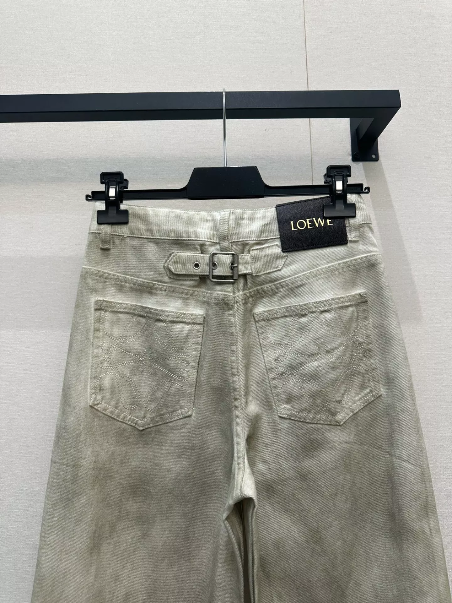 로에베 자수 포인트 워싱 와이드 진 상세 이미지 16