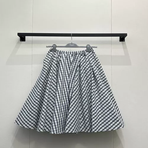 프라다 로고 벨트 장식 체크 플레어 스커트