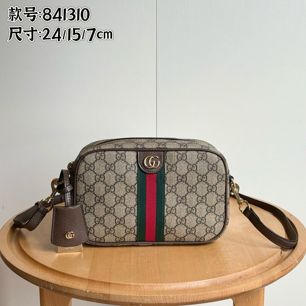 구찌 GG 패턴 스트랩 미니 백
