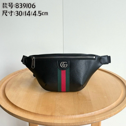 구찌 스트라이프 포인트 벨트백